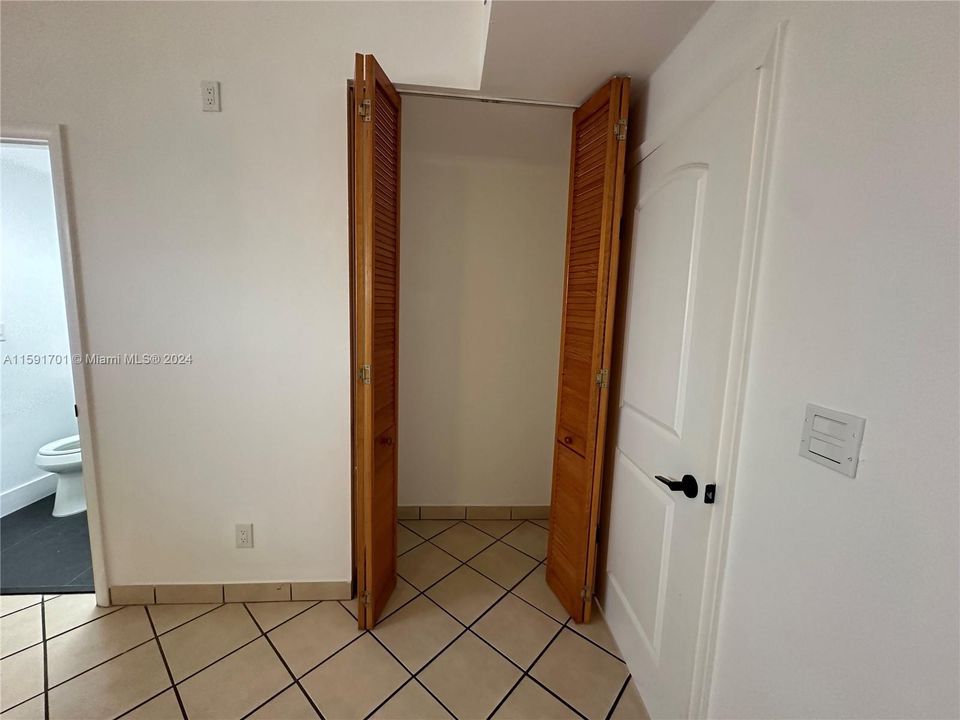 For Rent: $3,750 (2 beds, 2 baths, 780 Square Feet)