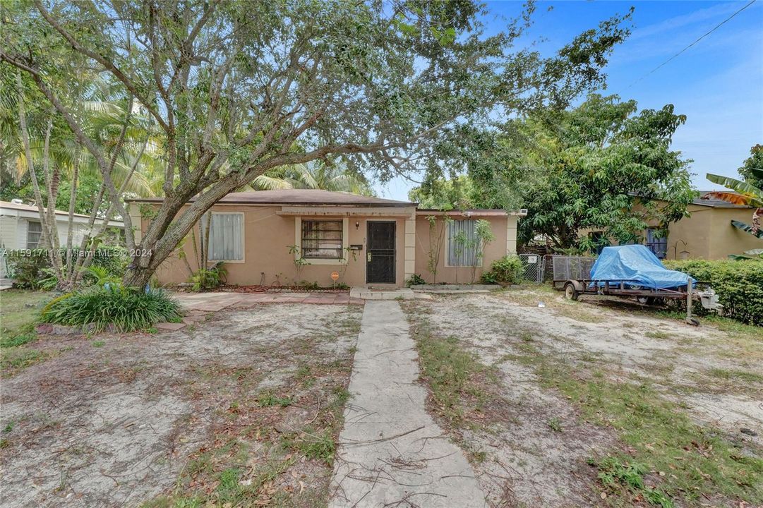 Recently Sold: $525,000 (2 beds, 1 baths, 1104 Square Feet)