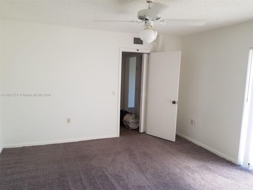 For Rent: $2,100 (2 beds, 2 baths, 1236 Square Feet)