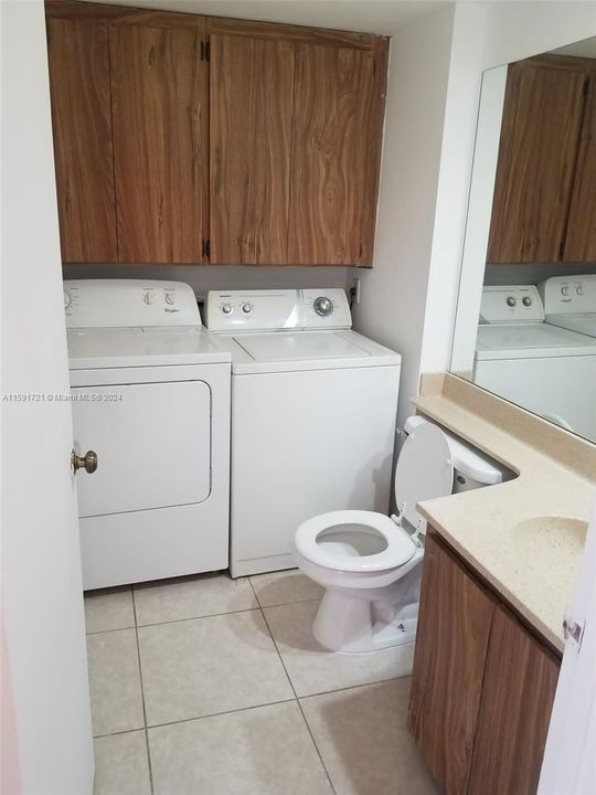 For Rent: $2,100 (2 beds, 2 baths, 1236 Square Feet)