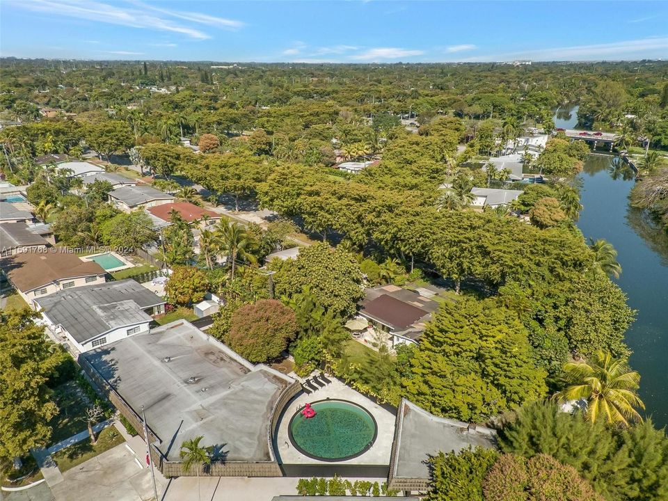 For Sale: $1,450,000 (4 beds, 3 baths, 2845 Square Feet)