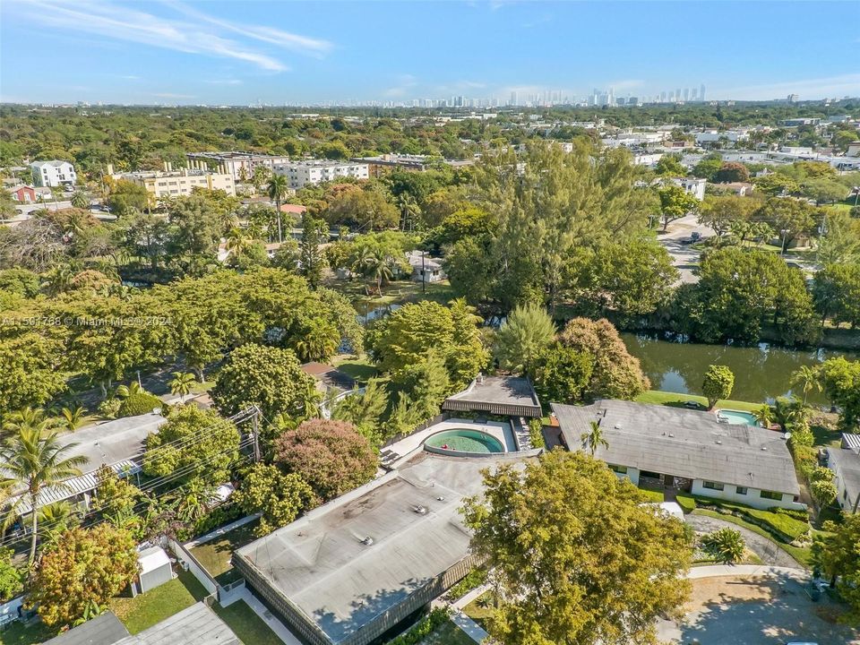 For Sale: $1,450,000 (4 beds, 3 baths, 2845 Square Feet)