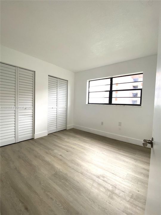 Vendido Recientemente: $339,900 (3 camas, 2 baños, 1080 Pies cuadrados)