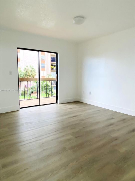 Recently Sold: $339,900 (3 beds, 2 baths, 1080 Square Feet)