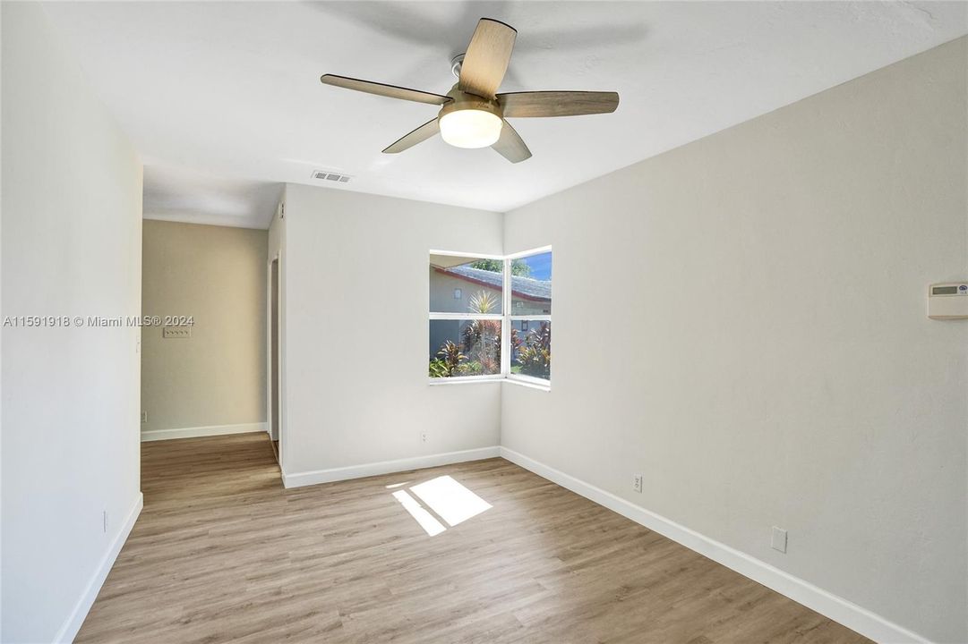 Active With Contract: $550,000 (4 beds, 2 baths, 1628 Square Feet)