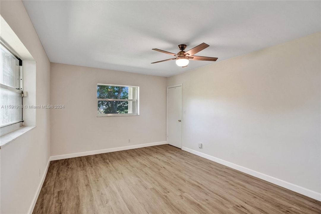 Active With Contract: $550,000 (4 beds, 2 baths, 1628 Square Feet)