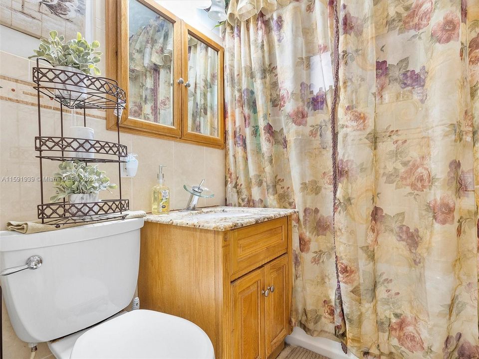 待售: $699,000 (3 贝兹, 2 浴室, 1432 平方英尺)