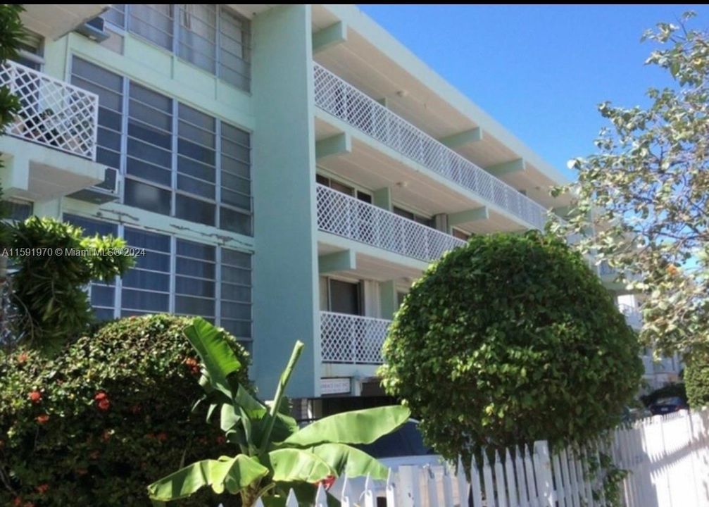 En Venta: $247,000 (0 camas, 1 baños, 435 Pies cuadrados)