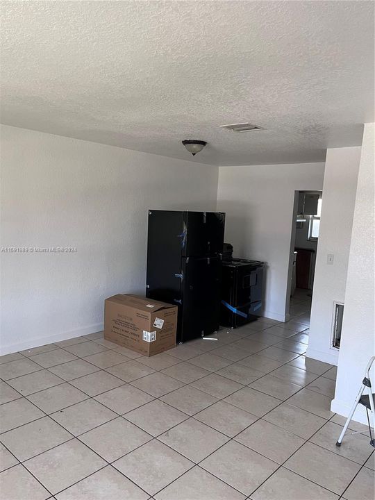 Недавно арендовано: $1,850 (2 спален, 1 ванн, 930 Квадратных фут)