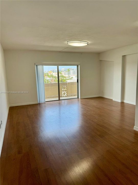 Недавно арендовано: $1,999 (1 спален, 1 ванн, 725 Квадратных фут)