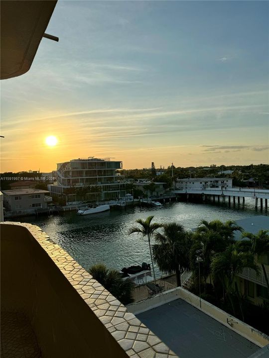 Недавно арендовано: $1,999 (1 спален, 1 ванн, 725 Квадратных фут)