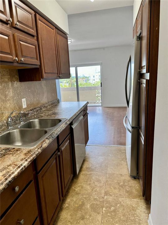 Недавно арендовано: $1,999 (1 спален, 1 ванн, 725 Квадратных фут)