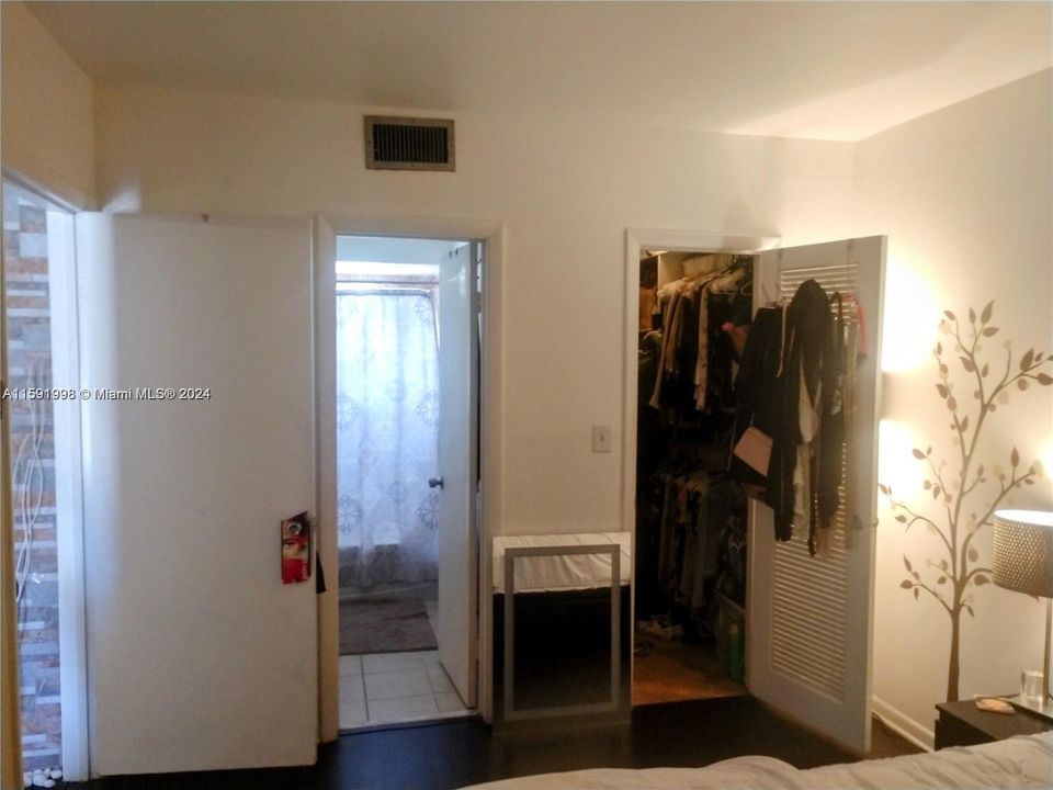 For Rent: $1,900 (1 beds, 1 baths, 580 Square Feet)