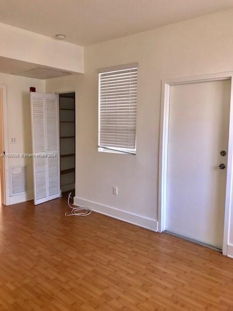 For Sale: $245,000 (1 beds, 0 baths, 532 Square Feet)