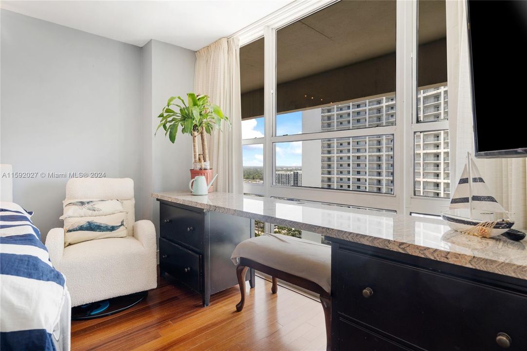 Active With Contract: $4,800 (2 beds, 2 baths, 1640 Square Feet)