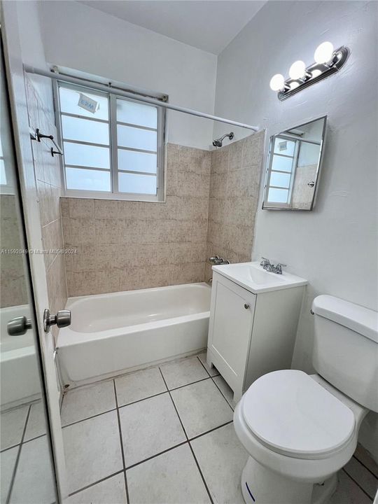最近租的: $1,625 (0 贝兹, 1 浴室, 450 平方英尺)