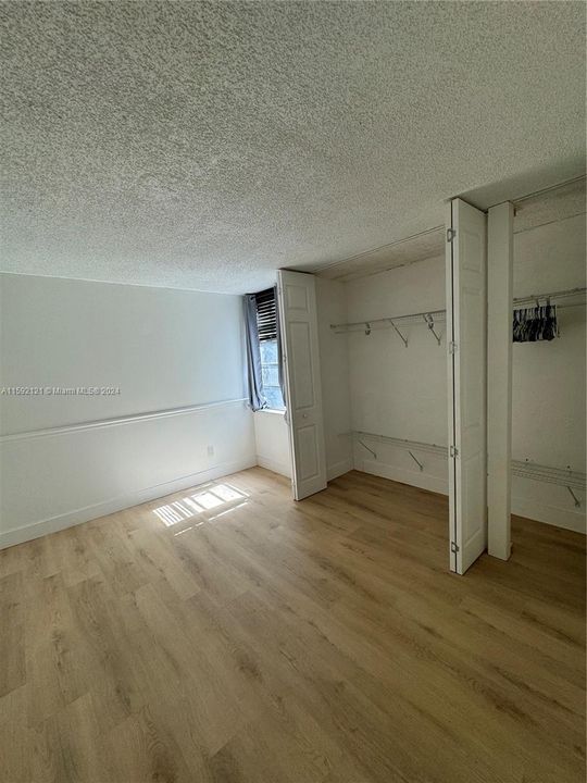 For Rent: $2,000 (2 beds, 1 baths, 779 Square Feet)