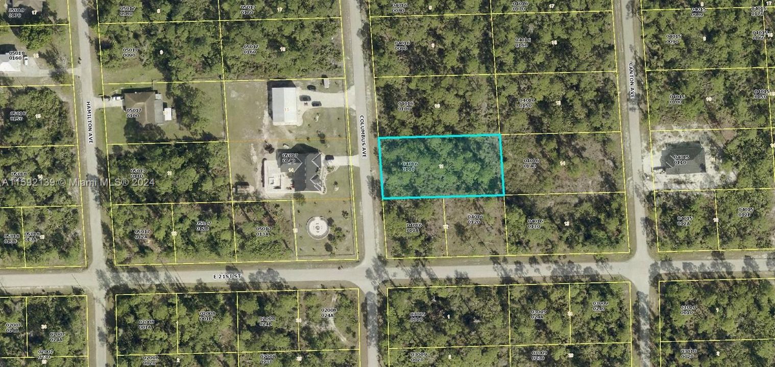 For Sale: $28,000 (0.50 acres)