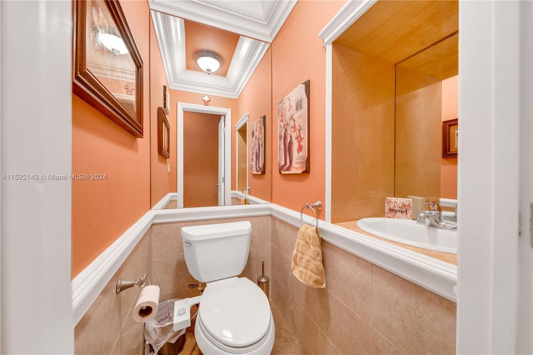 待售: $1,349,000 (4 贝兹, 2 浴室, 3392 平方英尺)