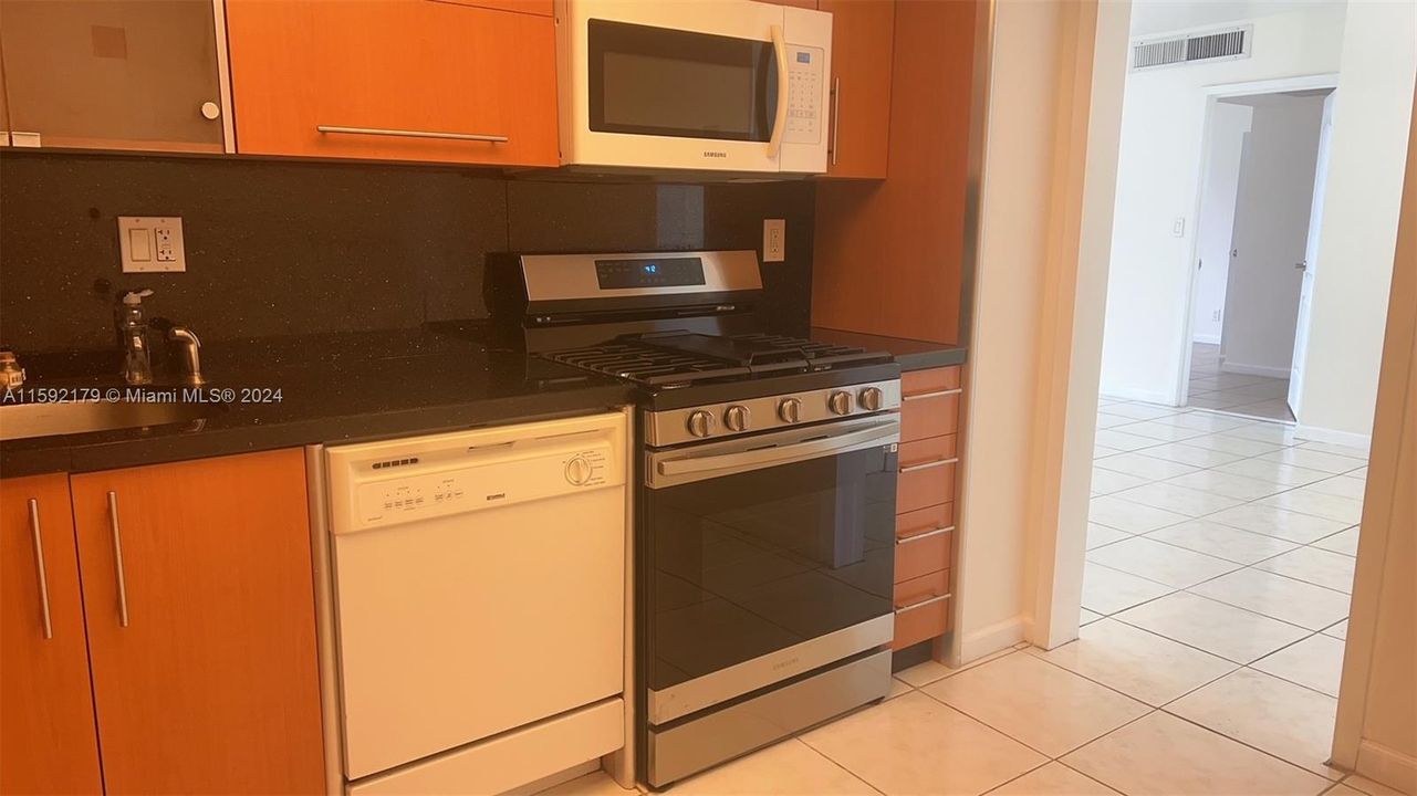 For Rent: $3,200 (2 beds, 2 baths, 1248 Square Feet)