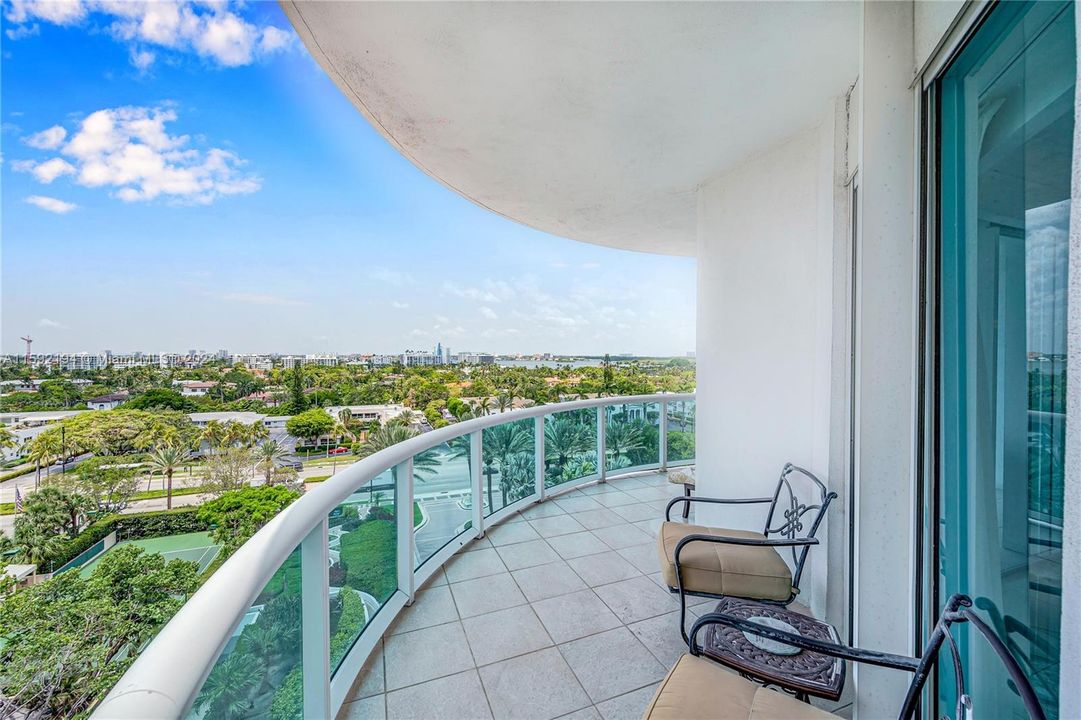 Active With Contract: $3,500,000 (2 beds, 3 baths, 3110 Square Feet)