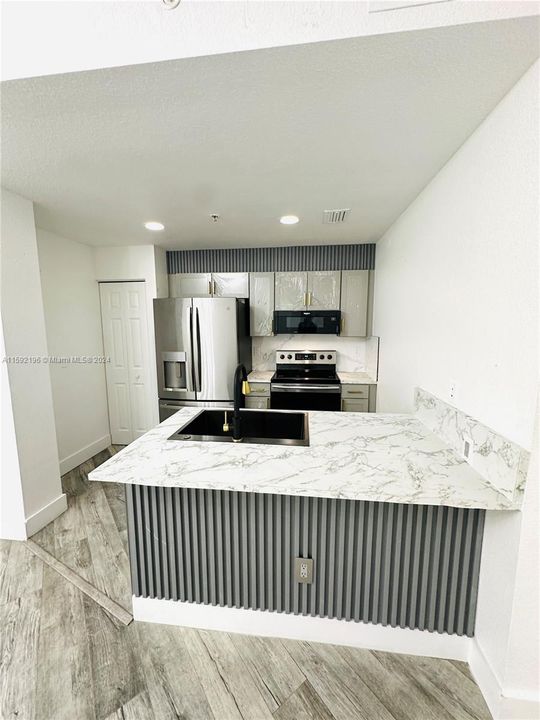 Active With Contract: $1,970 (2 beds, 2 baths, 0 Square Feet)