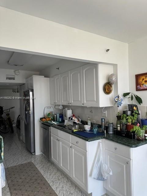 En Venta: $655,000 (2 camas, 2 baños, 1840 Pies cuadrados)