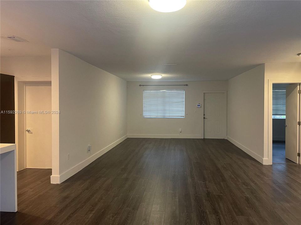 For Rent: $4,700 (3 beds, 2 baths, 1526 Square Feet)