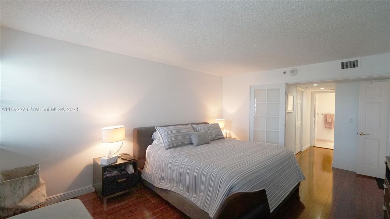 For Sale: $667,900 (2 beds, 2 baths, 1570 Square Feet)