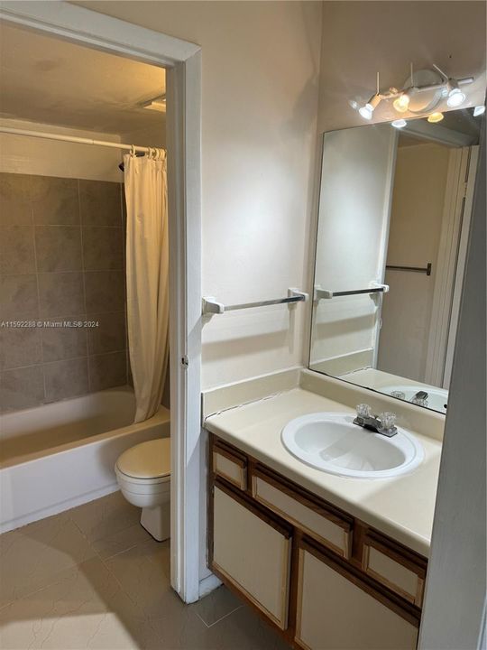 Недавно арендовано: $1,450 (1 спален, 1 ванн, 600 Квадратных фут)
