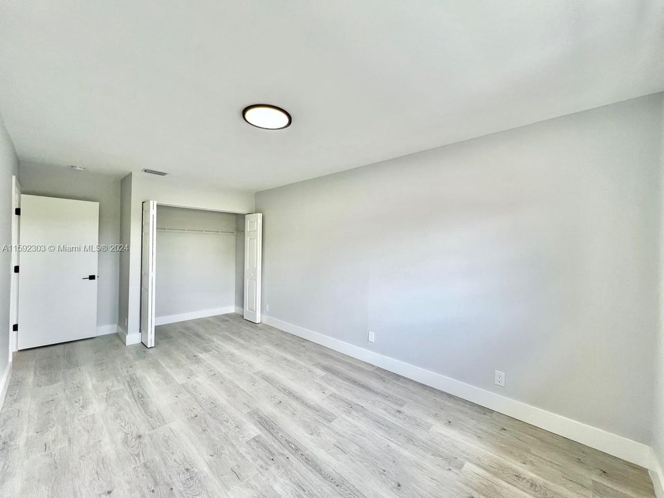 For Sale: $485,000 (3 beds, 2 baths, 1912 Square Feet)
