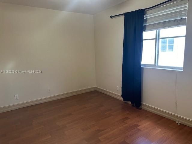 For Rent: $3,100 (3 beds, 2 baths, 1907 Square Feet)