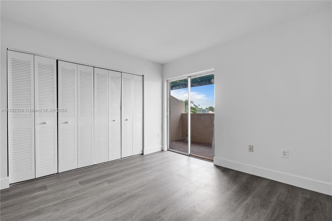 Active With Contract: $2,500 (2 beds, 2 baths, 859 Square Feet)
