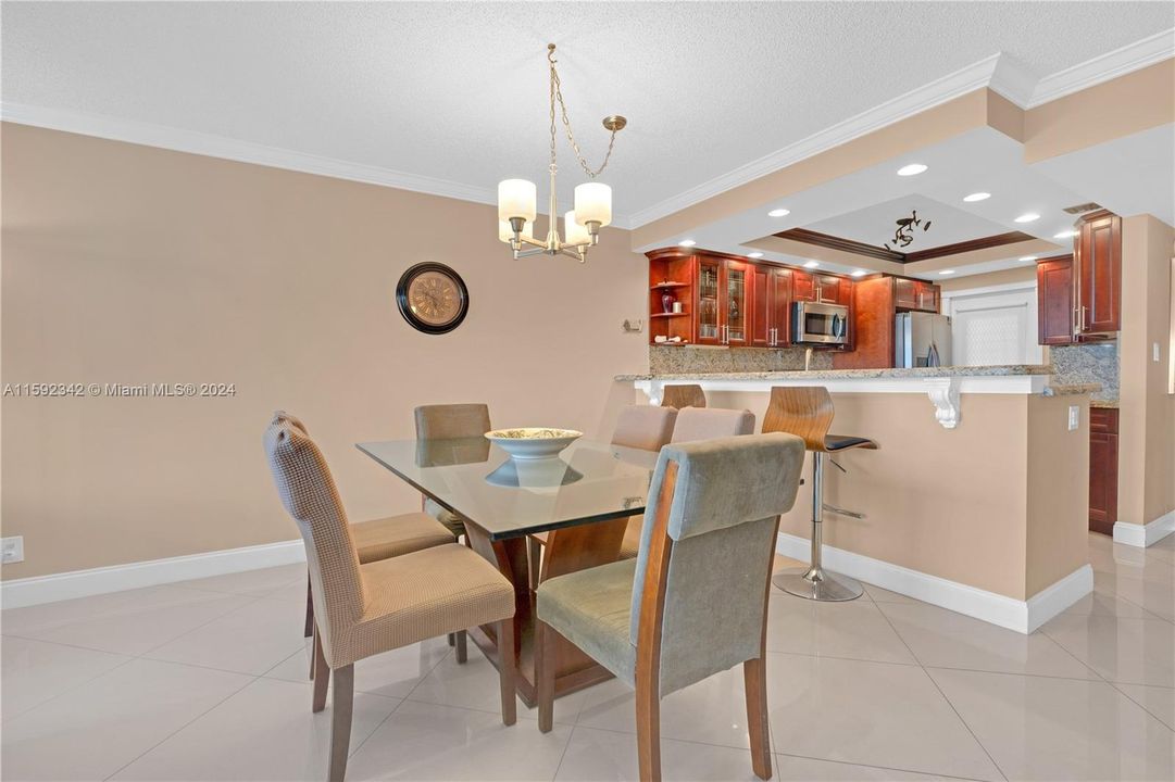 For Sale: $359,000 (3 beds, 2 baths, 1390 Square Feet)