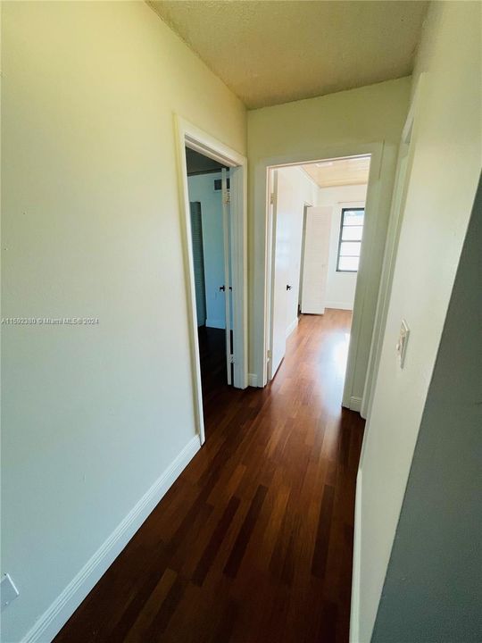 Active With Contract: $3,100 (3 beds, 2 baths, 1378 Square Feet)