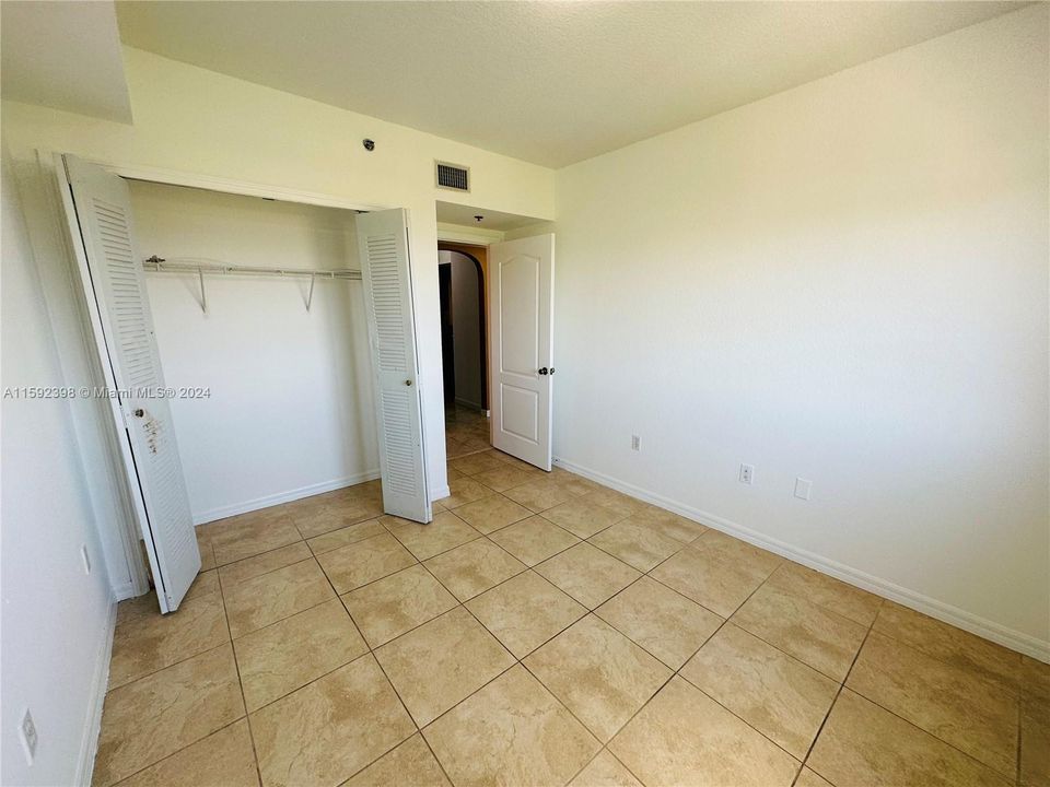 For Rent: $3,000 (3 beds, 2 baths, 1245 Square Feet)