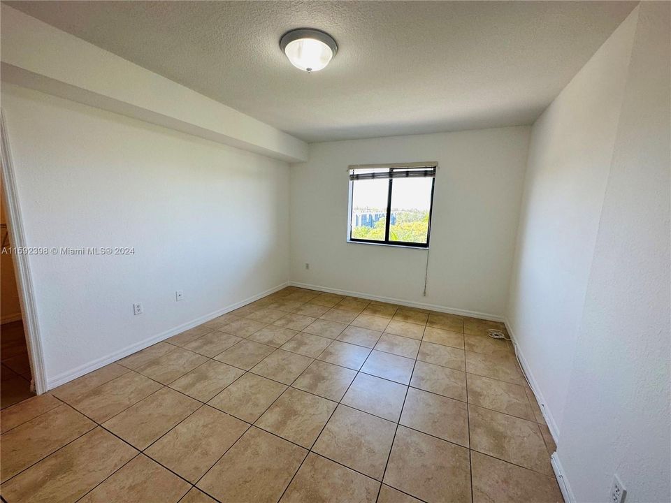 For Rent: $3,000 (3 beds, 2 baths, 1245 Square Feet)