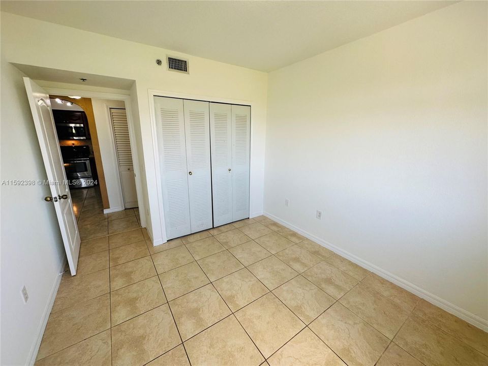 For Rent: $3,000 (3 beds, 2 baths, 1245 Square Feet)