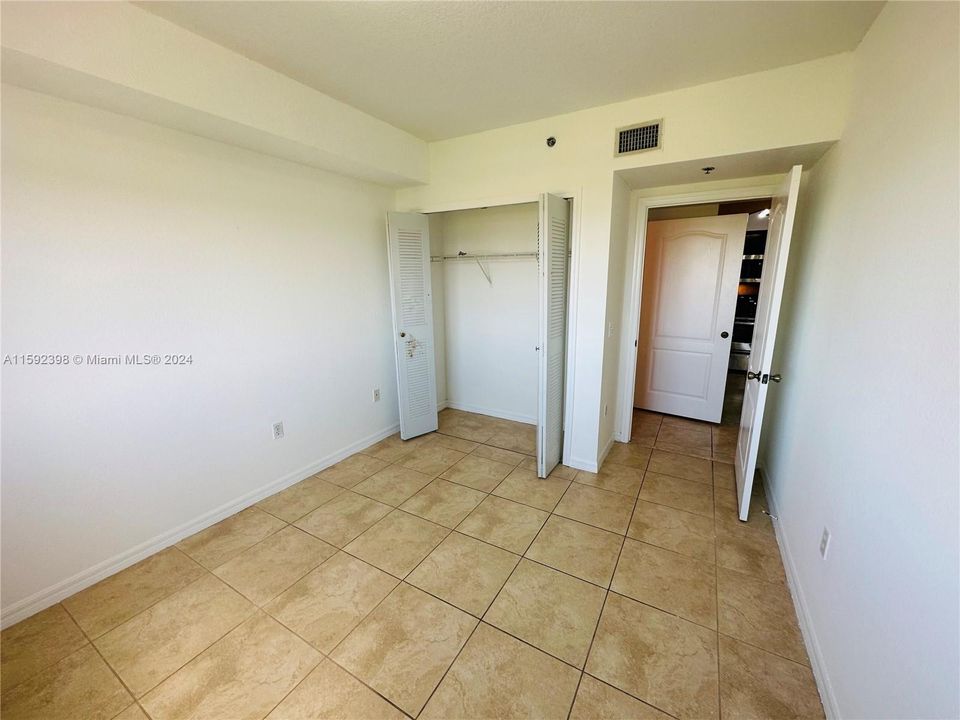 For Rent: $3,000 (3 beds, 2 baths, 1245 Square Feet)