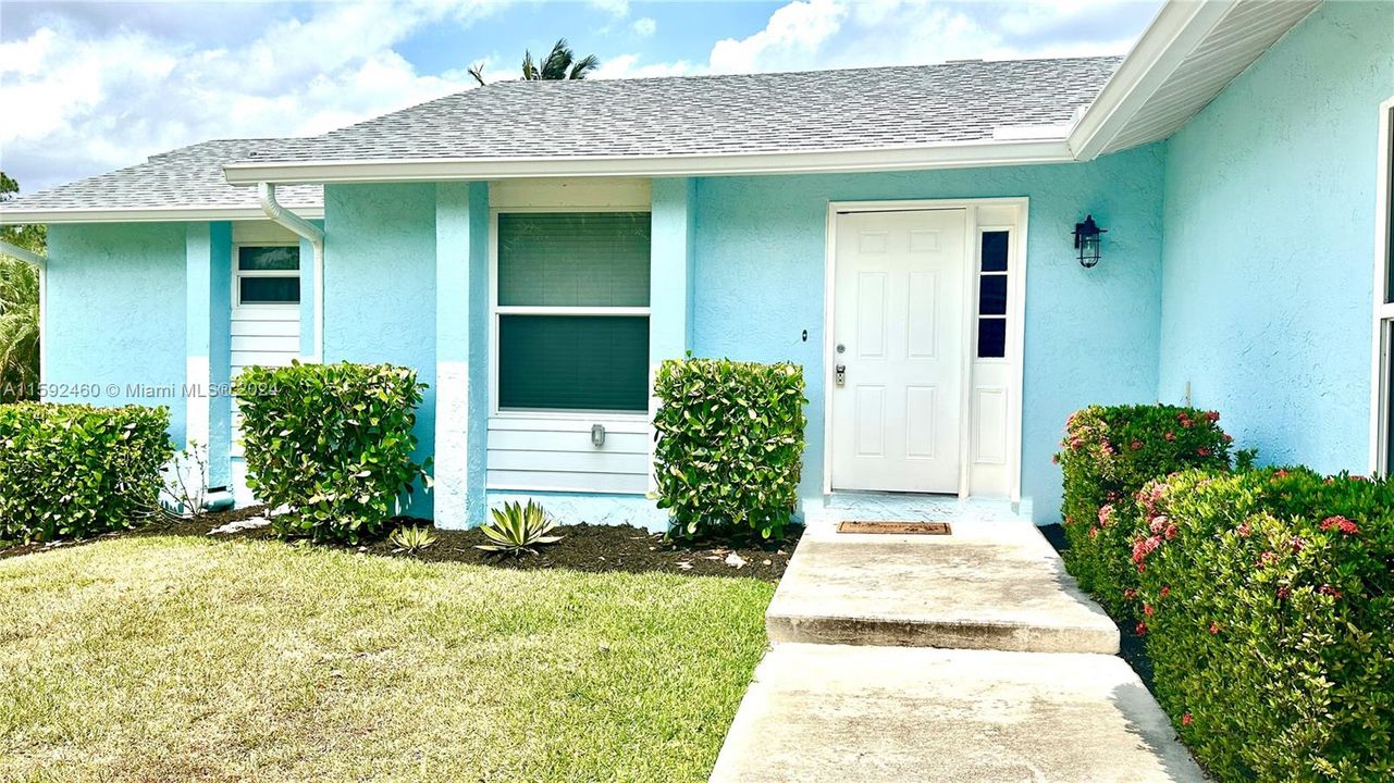 For Sale: $875,000 (3 beds, 2 baths, 1524 Square Feet)