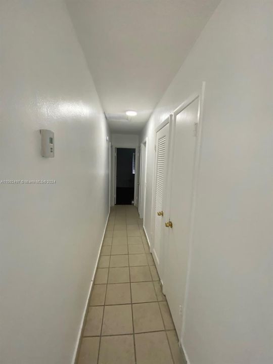 For Rent: $2,700 (2 beds, 1 baths, 1120 Square Feet)