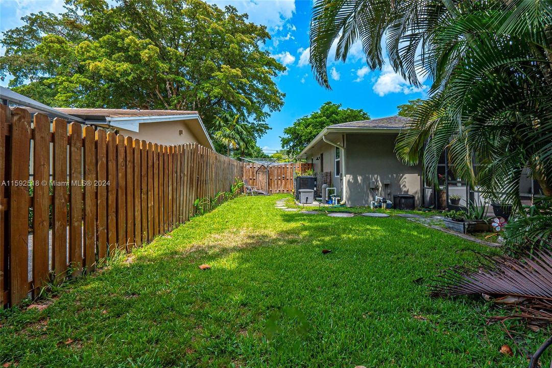 For Sale: $739,800 (3 beds, 2 baths, 2154 Square Feet)