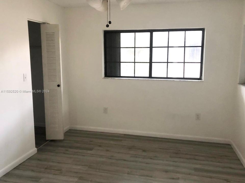 En Venta: $255,000 (2 camas, 2 baños, 917 Pies cuadrados)