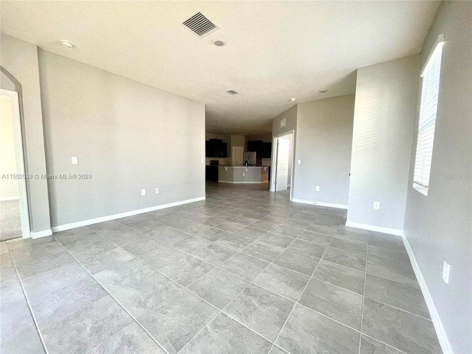 For Rent: $2,100 (3 beds, 2 baths, 0 Square Feet)