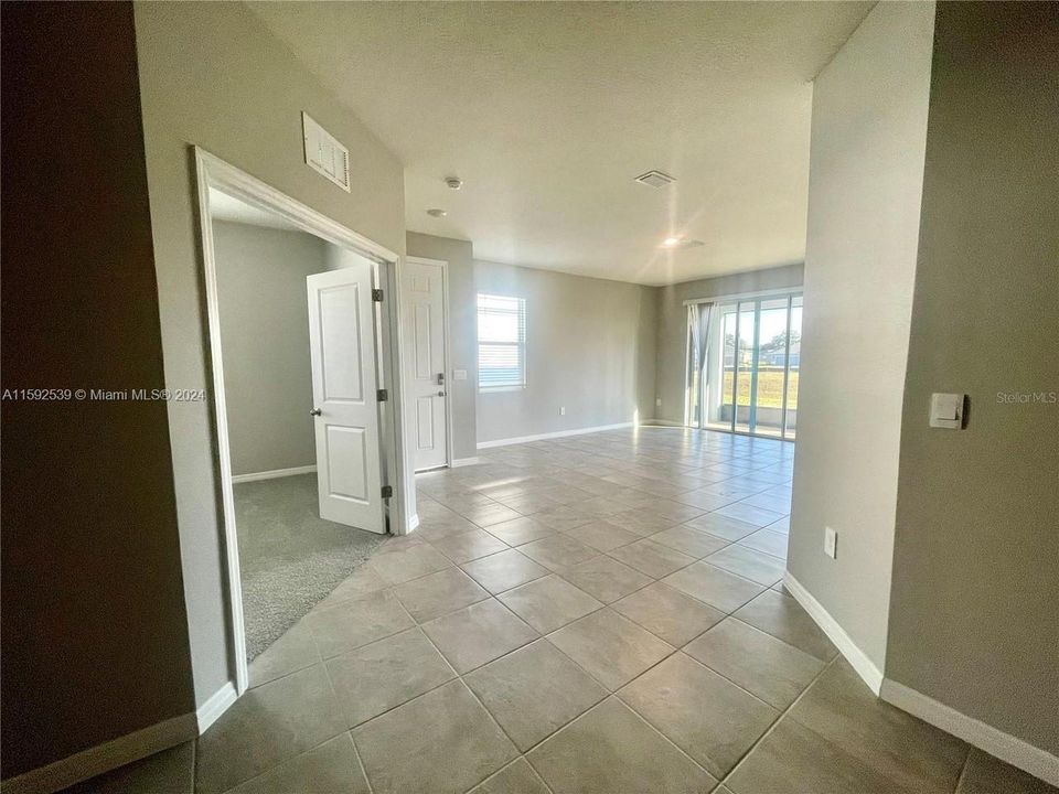 For Rent: $2,100 (3 beds, 2 baths, 0 Square Feet)