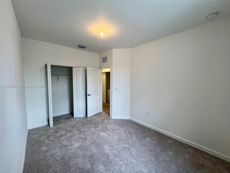 Active With Contract: $2,700 (3 beds, 2 baths, 1827 Square Feet)