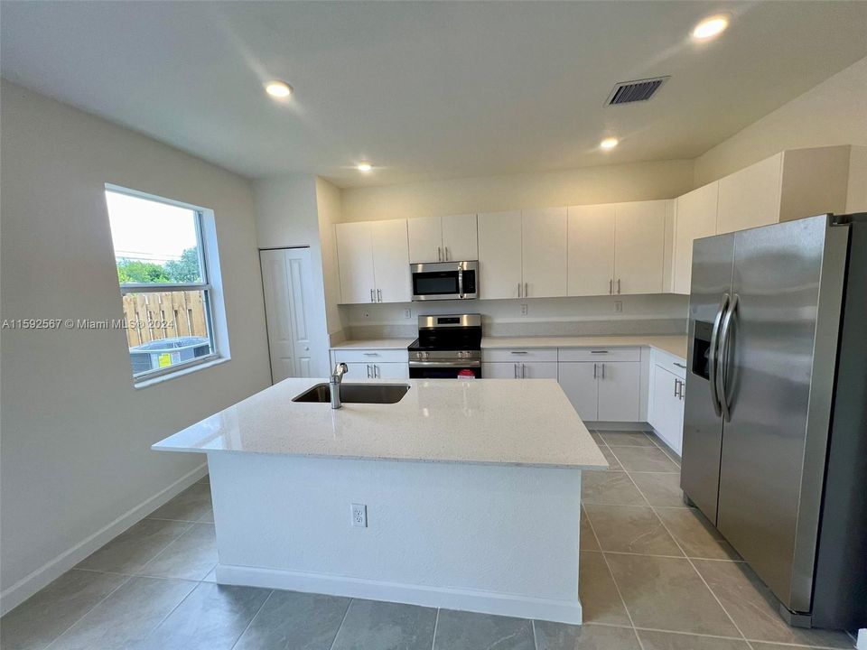 Active With Contract: $2,700 (3 beds, 2 baths, 1827 Square Feet)