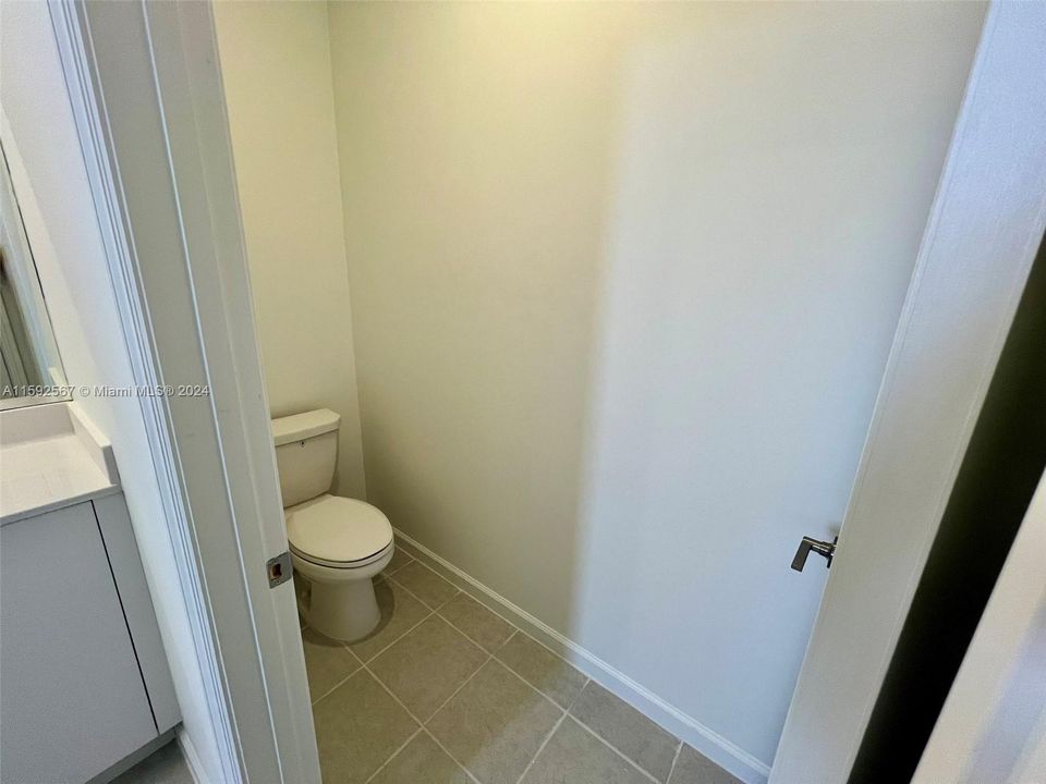 Active With Contract: $2,700 (3 beds, 2 baths, 1827 Square Feet)