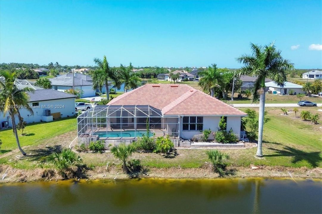 For Sale: $650,000 (3 beds, 3 baths, 2277 Square Feet)