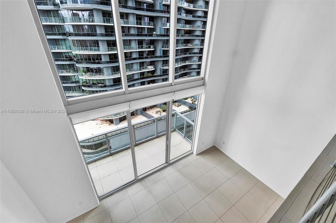 For Sale: $479,999 (1 beds, 1 baths, 1128 Square Feet)